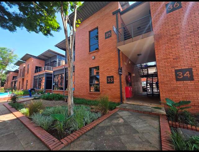 BUSINESS FOR SALE IN DIE HOEWES